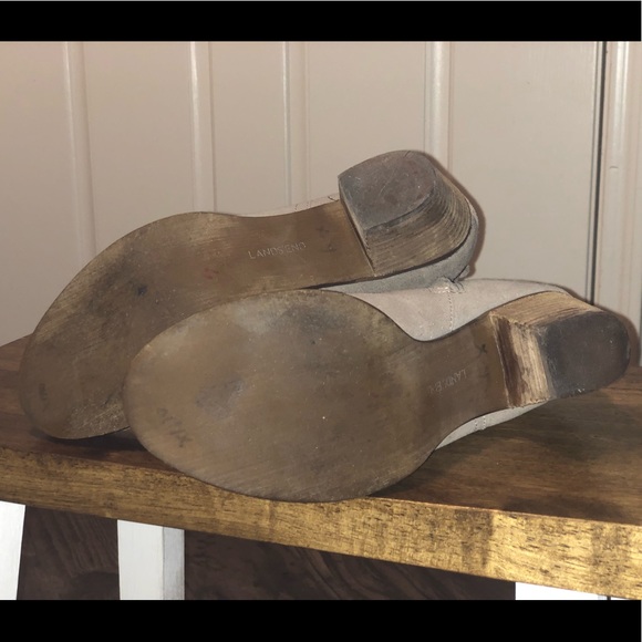 EUC greige suede Land’s End Booties 8B - Picture 4 of 5